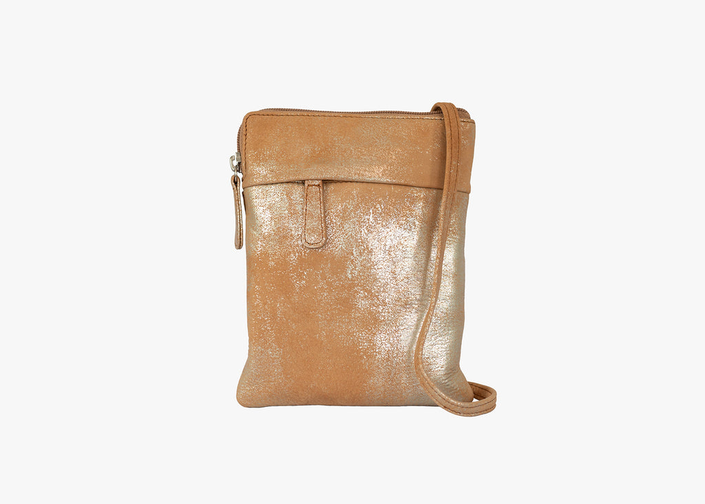 Ella Wearable Pocket- Champagne model.