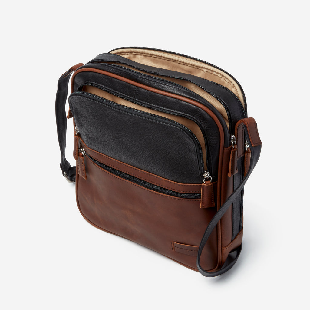 Calvin Crossbody Traveler Side