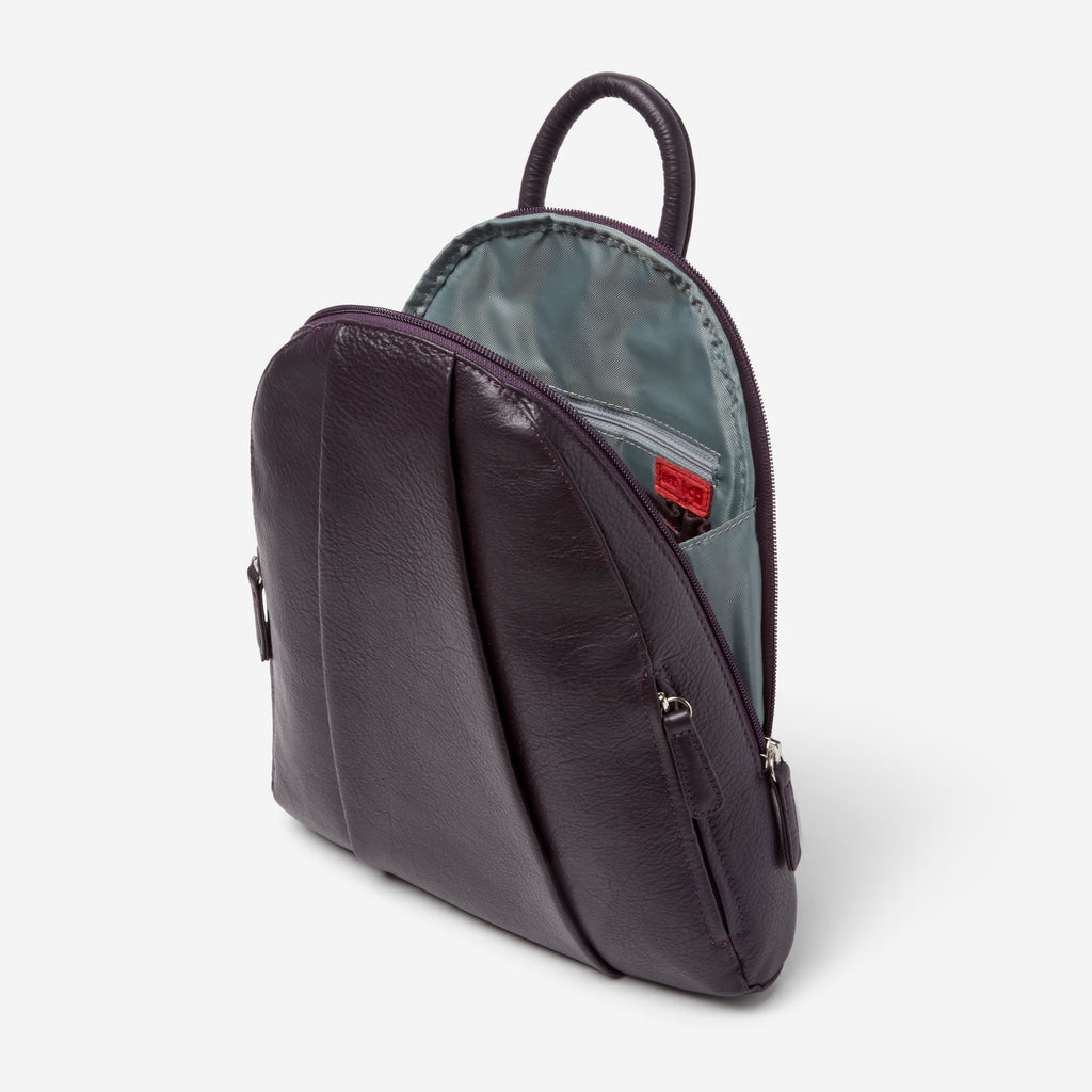 Teardrop Multi Zip Backpack – Osgoode Marley